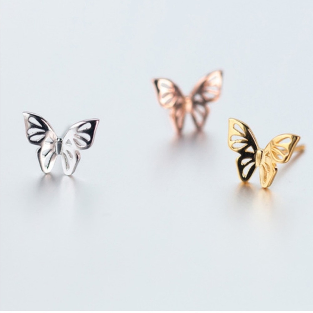 ✨HP✨ Elegant Butterfly Dainty Minimalist Post Earrings